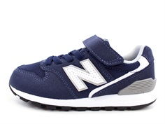 New Balance sneaker navy with velcro